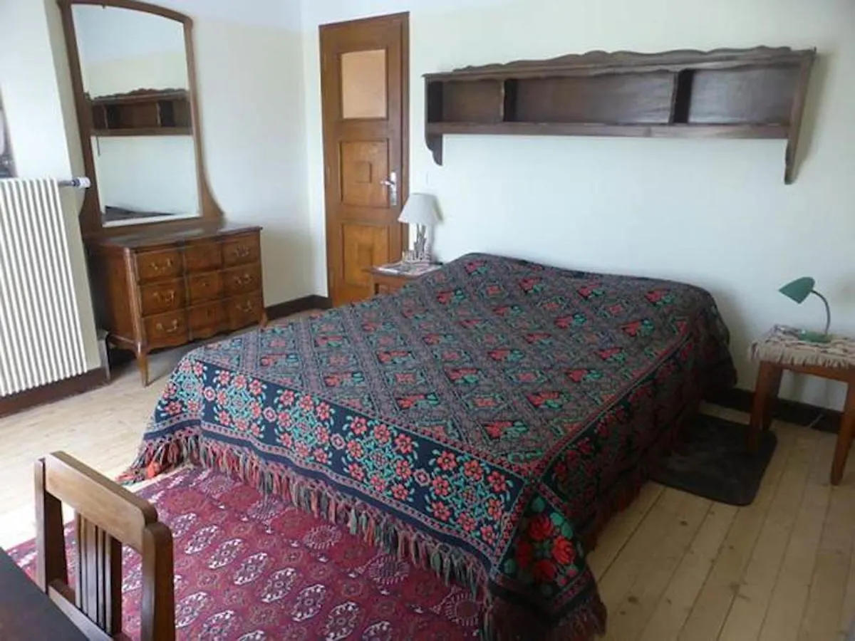 Chalet Combloux, Charme Et Confort Face Au Mont Blanc, Du Samedi Au Samedi  Combloux